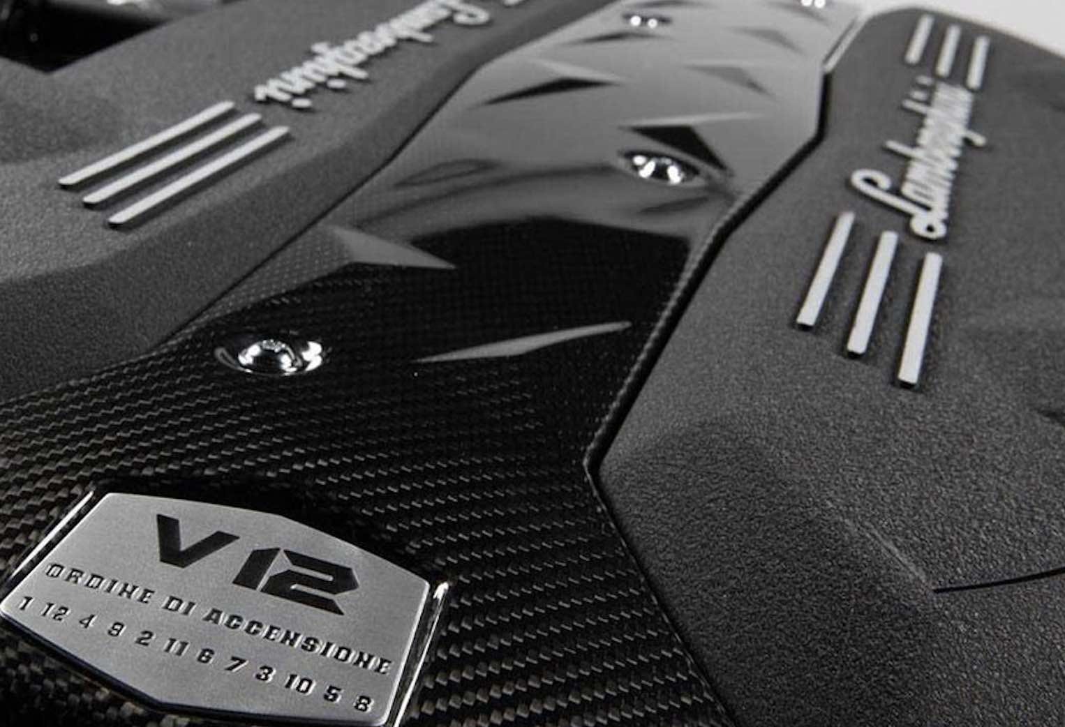 La Storia delle Vernici Raggrinzanti: Dalle Origini Industriali al Design Contemporaneo